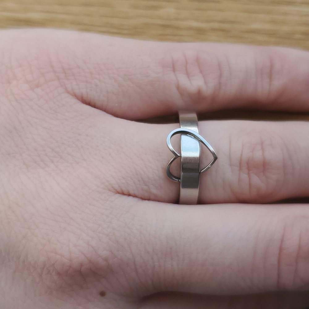 Heart ring